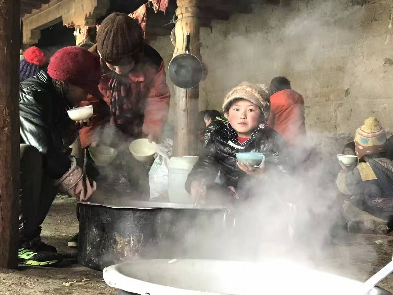 开云app官方官网入口-开云(中国)公益回顾丨家国同欢月同圆 温暖满载甘孜州(图10) 开云app官方官网入口-开云(中国)公益回顾丨家国同欢月同圆 温暖满载甘孜州(图10)
